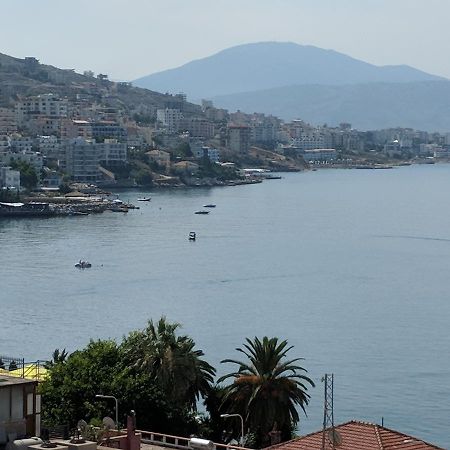 Seafront Apartment Sarandë Buitenkant foto