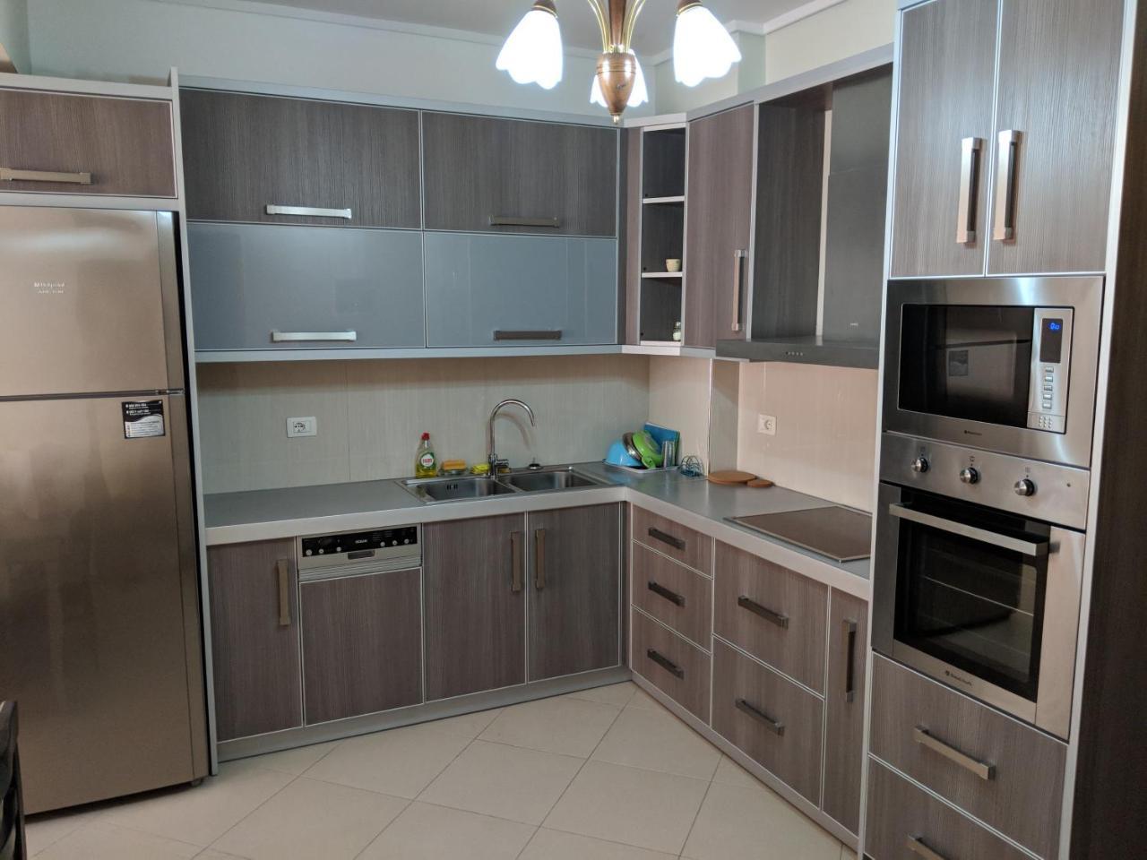 Seafront Apartment Sarandë Buitenkant foto